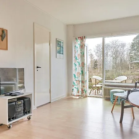 2 Person In Aakirkeby-by Traum Hébergement de vacances *