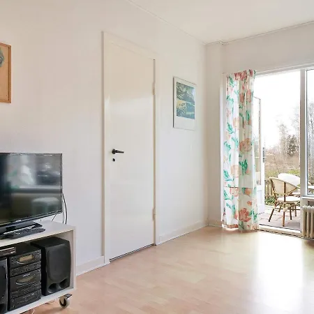 2 Person In Aakirkeby-by Traum Vester Somarken